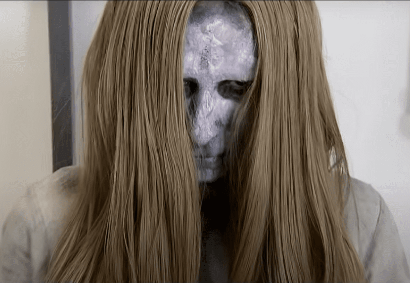 câmera escondida Menina Fantasma no Necrotério